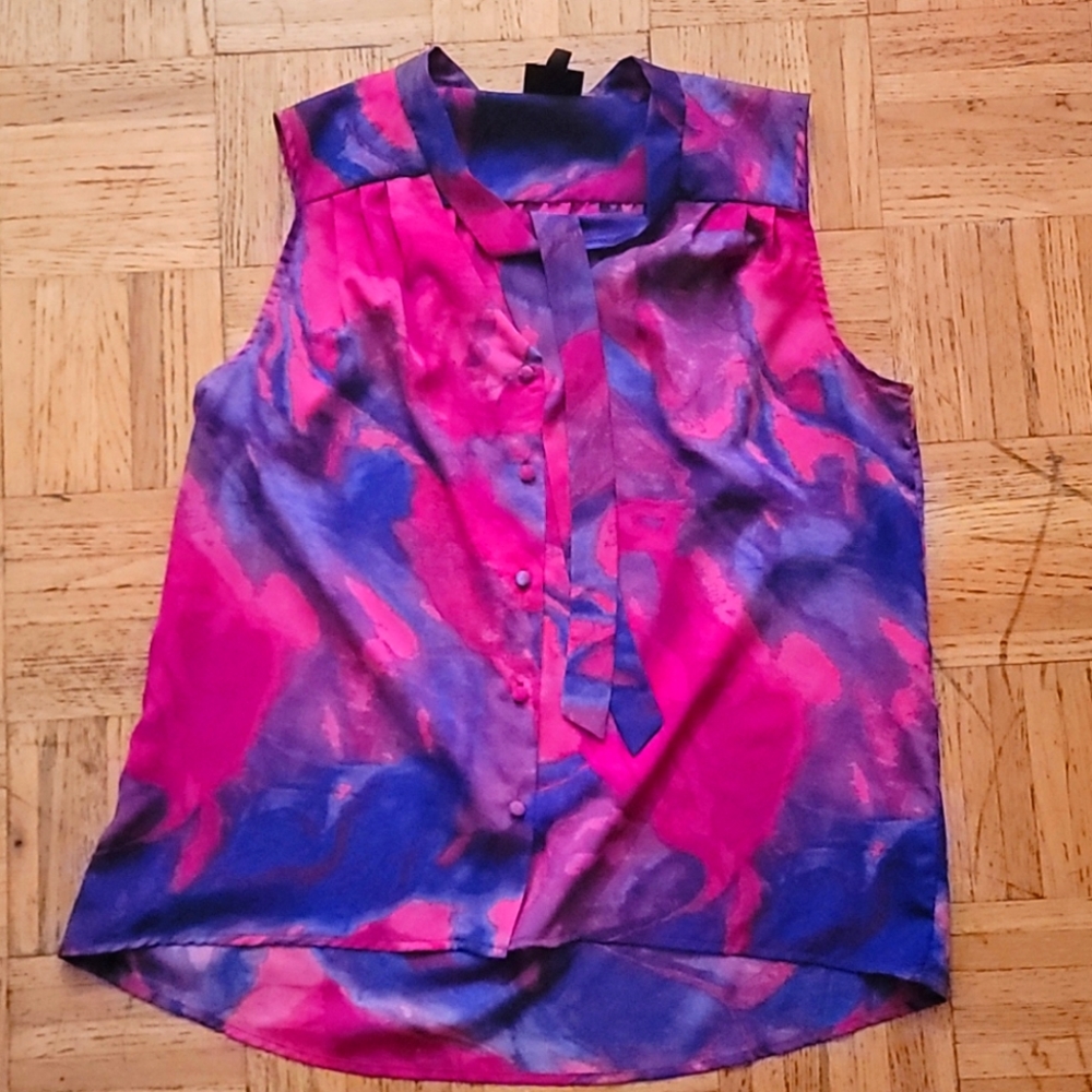 Nice dress shirt.   Large.   Mossimo.